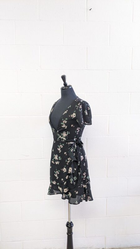Abercrombie and Fitch floral wrap dress ...
