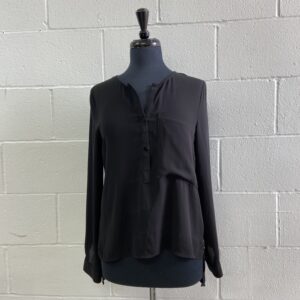 Oak and fort black blouse